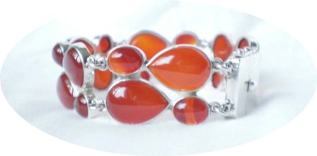 Браслет. Сердолики